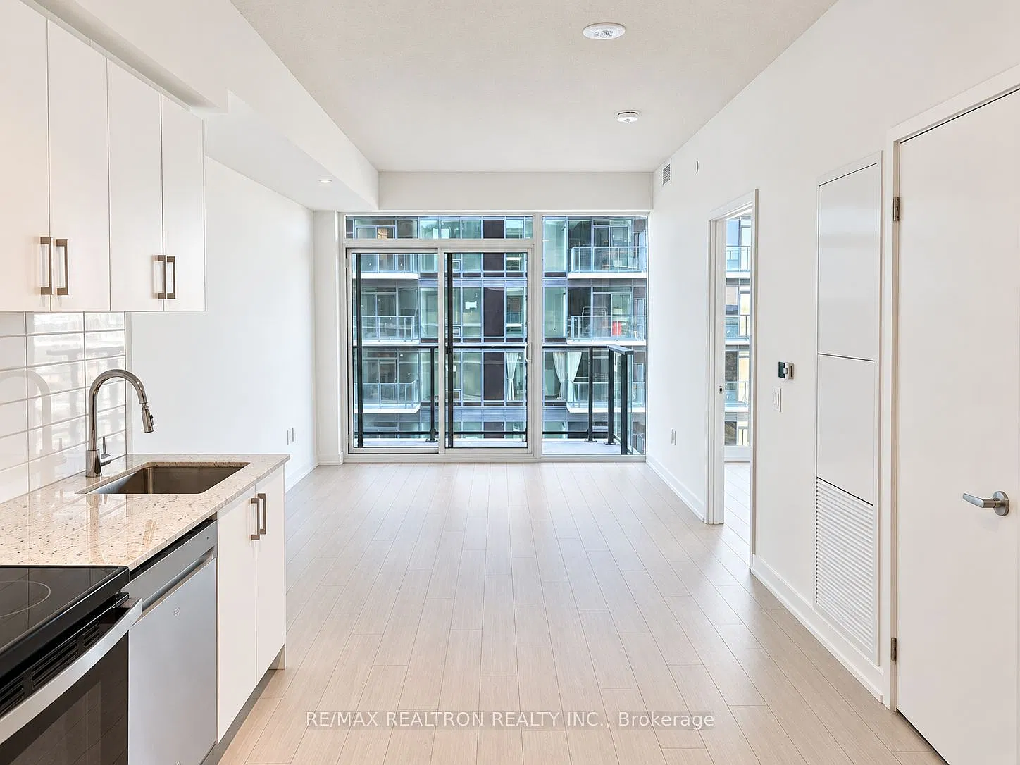 2 bed, $2,200 — Photo 3