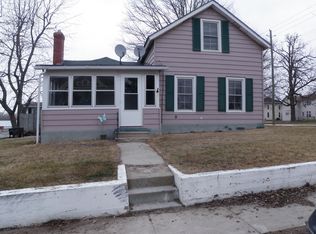 501 3rd Ave NE, Independence, IA 50644