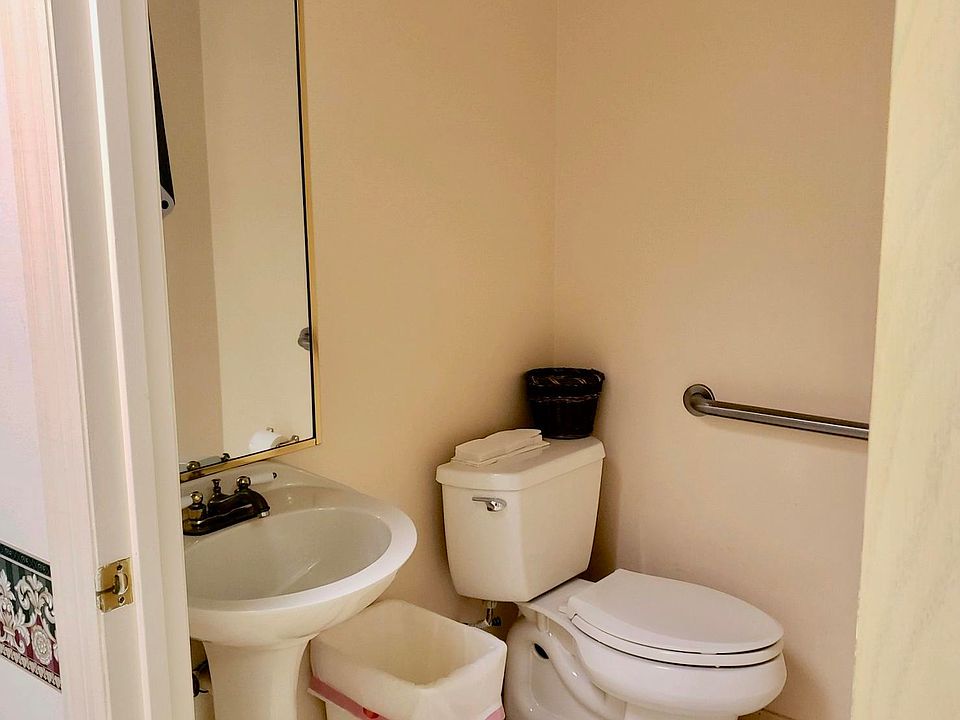 402 Bogle St Somerset KY Zillow