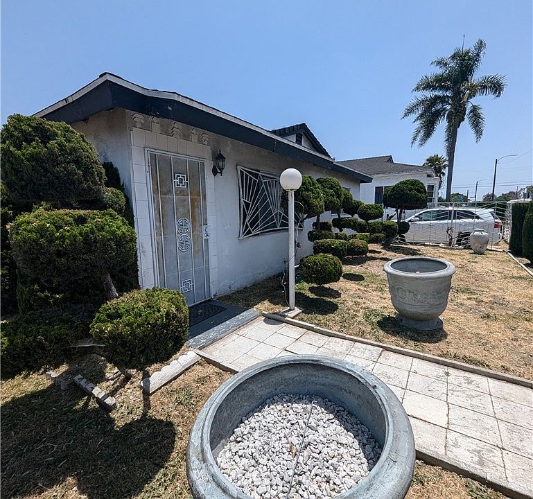 1st image of 12618 S San Pedro St