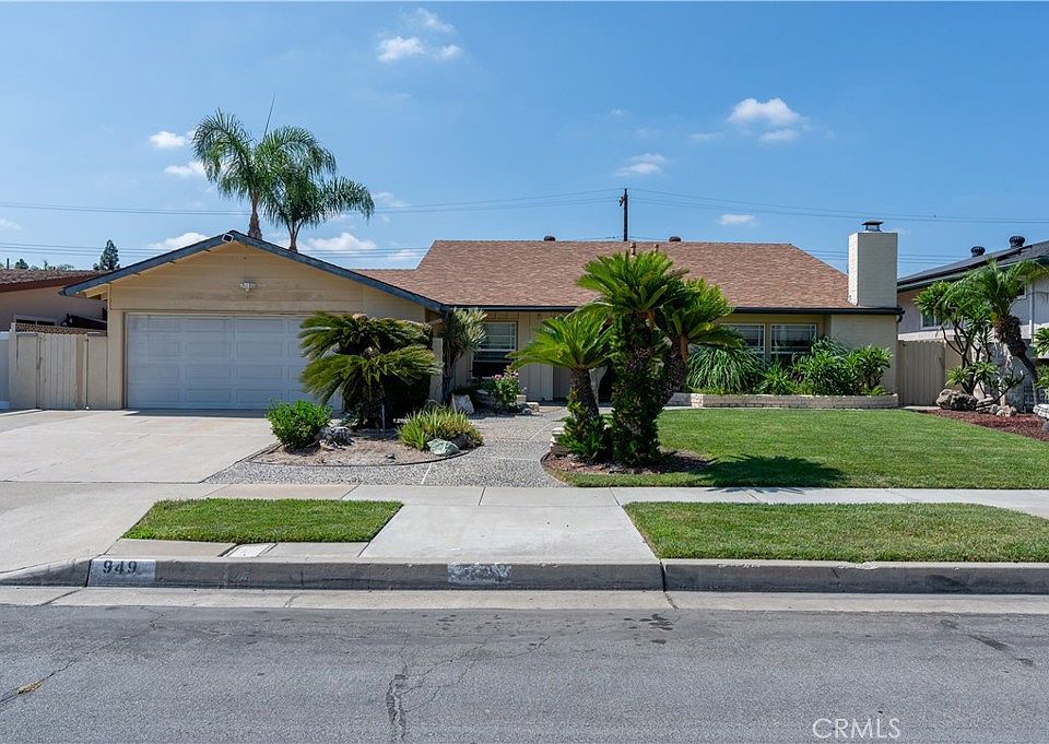 1st image of 949 S Peregrine Pl