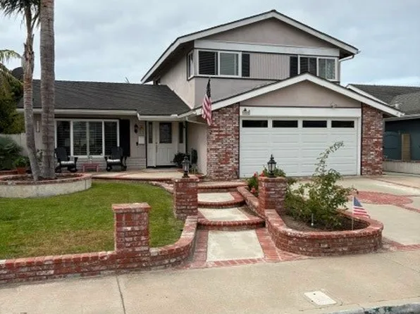10142 Cliff Dr, Huntington Beach, CA 92646