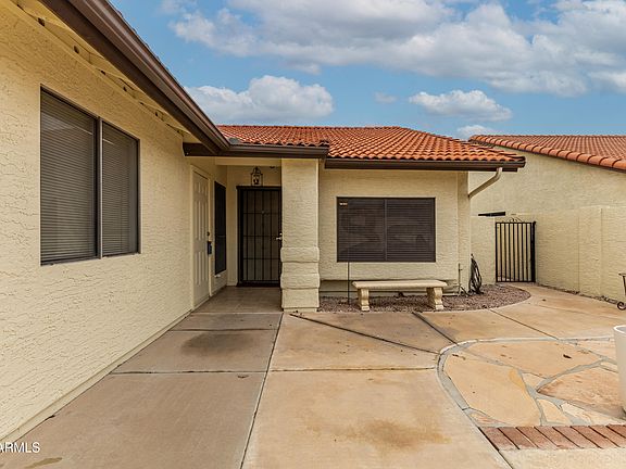 4th image of 542 S HIGLEY Road #61