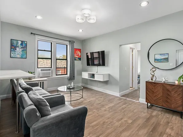 8603 102nd St APT 4D, Jamaica, NY 11418