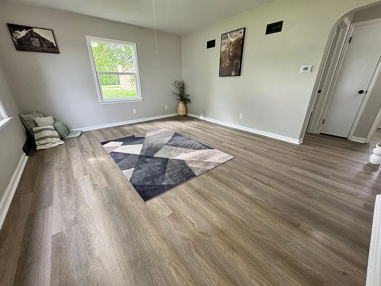 4351 Texas St — Photo 7