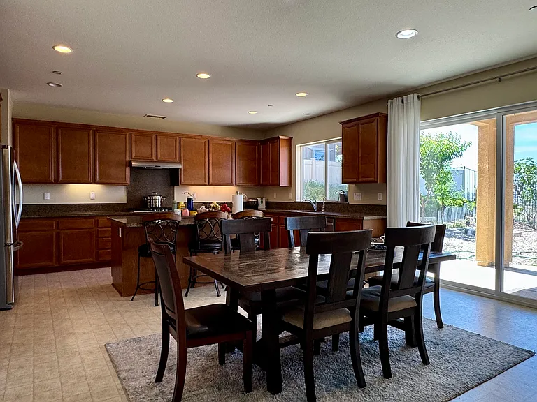 34218 Hourglass St — Photo 7