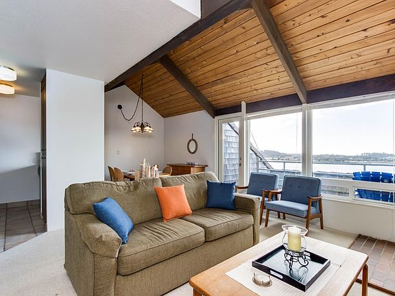 5th image of 1000 SE Bay Blvd #536/636
