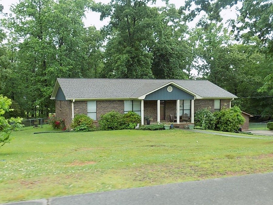 2nd image of 5708 Crestview Dr