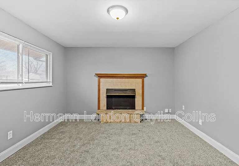 2265 Grants Pkwy — Photo 2