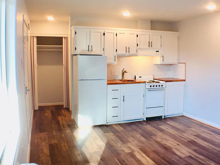 1010 Washington St #208 — Photo 9