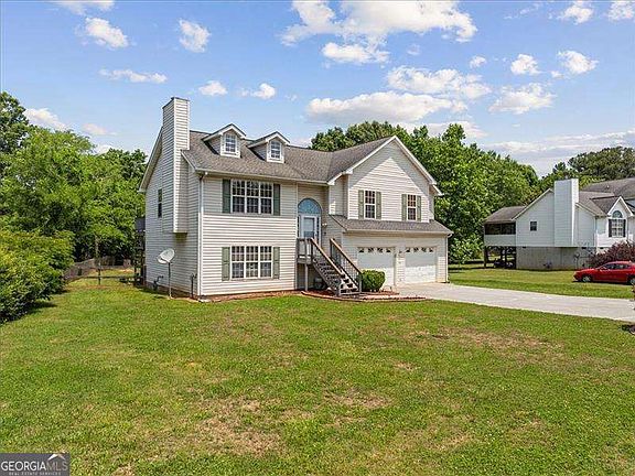 4th image of 143 Honeysuckle Dr SE