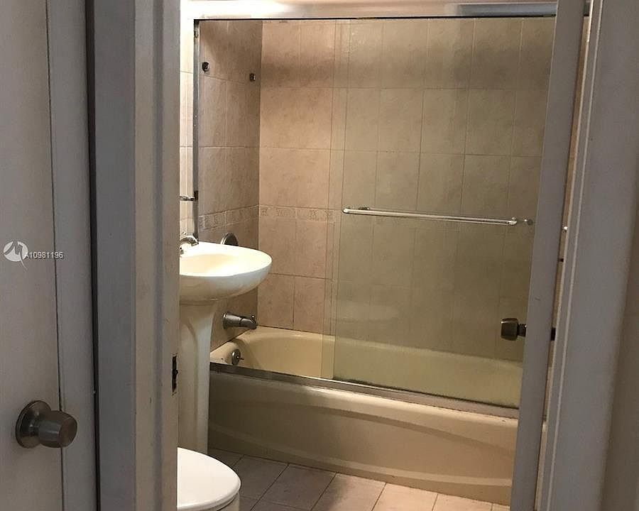 1st image of 1610 NW North River Dr APT 306