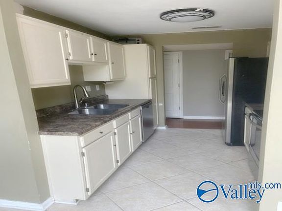 4th image of 1046 Stones Throw Dr NW