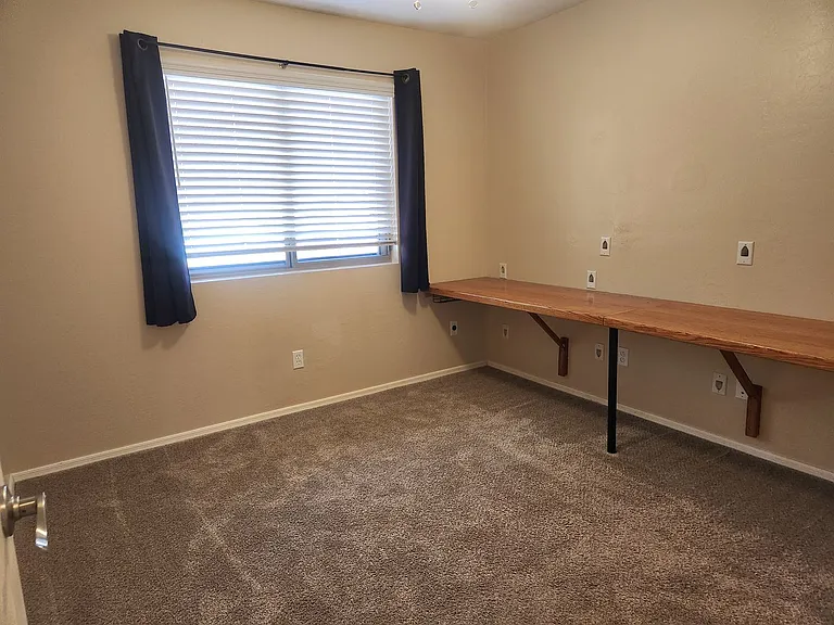 5511 S 15th Way — Photo 18