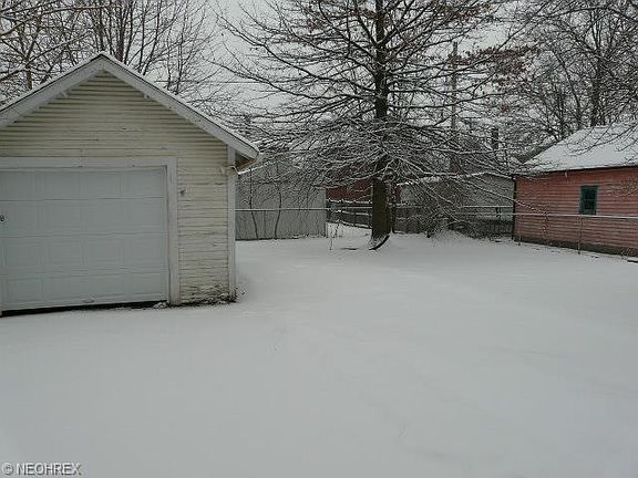 3rd image of 350 Kenyon Ave