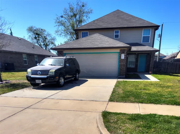 3407 E Cardinal Dr, Ennis, TX 75119