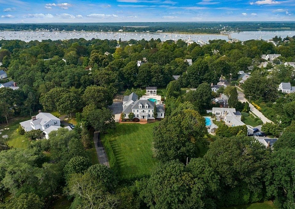 10 W Rockland Farm, Dartmouth, MA 02748 MLS 73100284 Zillow