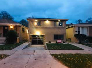 8817 S Bennett Ave, Chicago, IL 60617