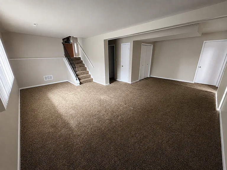 1930 Melbrook Ct — Photo 2