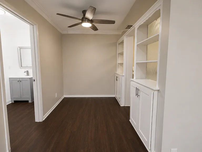 611 Levering Ave — Photo 15