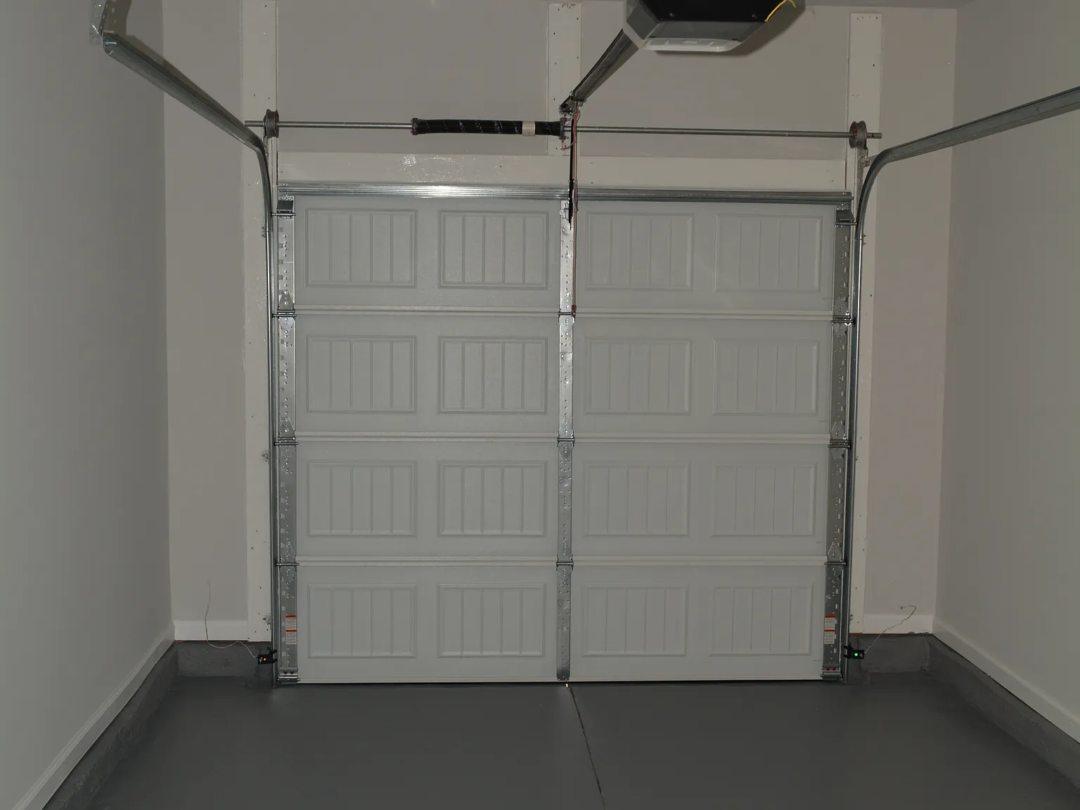3 bed, 2.5 bath, $1,900 — Photo 2