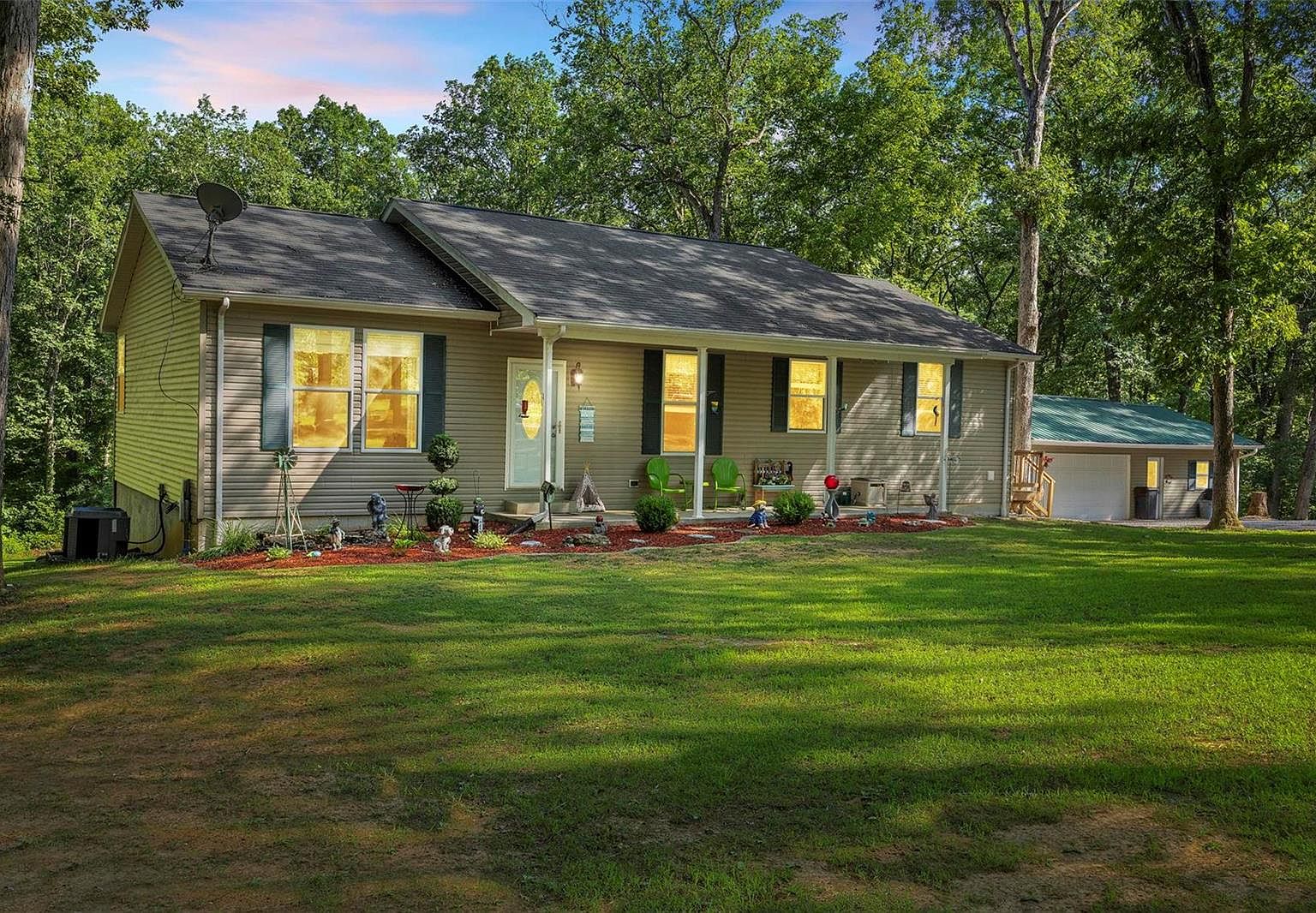 9352 Blackfoot Trl, Williamsburg, MO 63388 Zillow