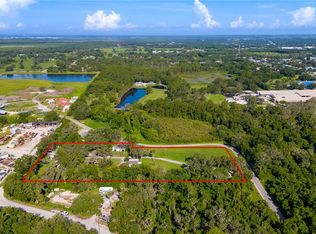 1318 Neely Dr, Leesburg, FL 34748
