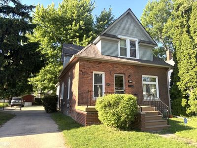 98 Gallup Ave, Mount Clemens, MI, 48043