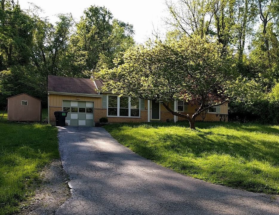 11 Carr Park Rd front