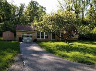 11 Carr Park Rd, Belleville, IL 62223