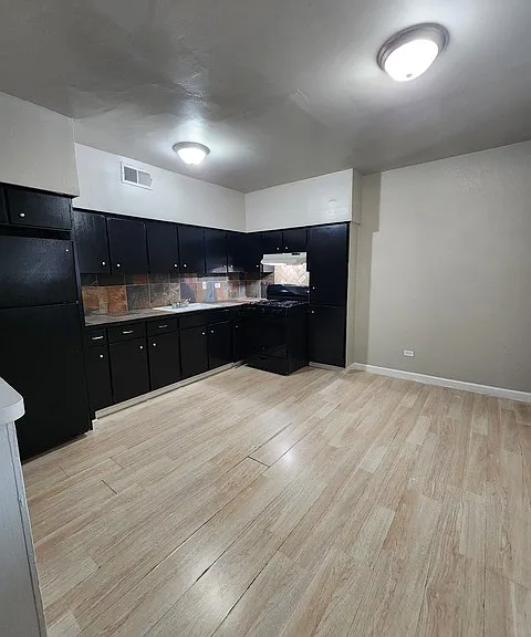 615 Vance Jackson Rd #204 — Photo 5