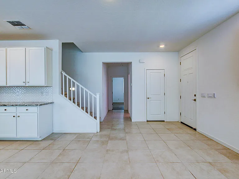9902 E Tamery Ave — Photo 5