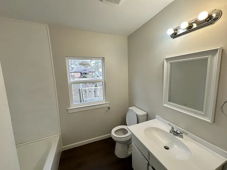 5820 Court Q — Photo 5