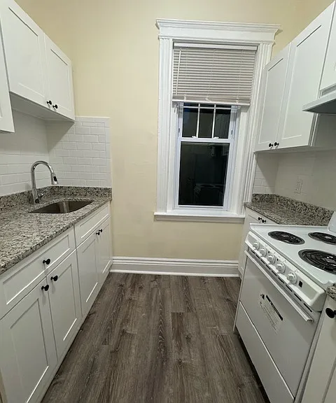15 Park Dr #16 — Photo 1