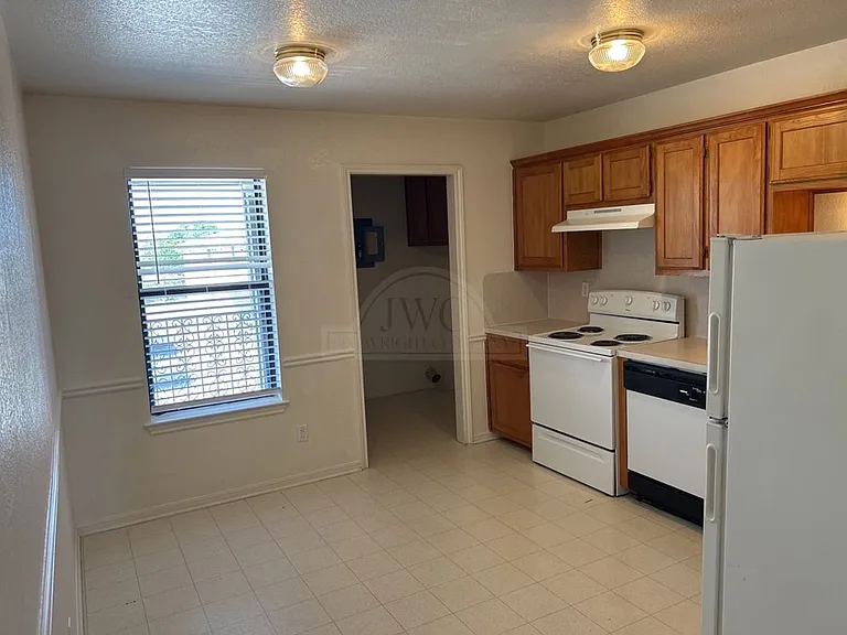 103 W Truman Ave, Copperas Cove — Photo 2