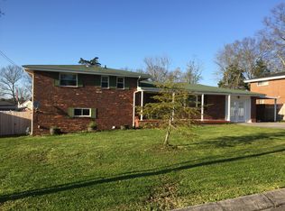 48 Stovall St, Fort Oglethorpe, GA 30742