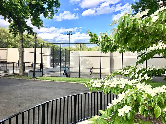 Rented by City Vista Inc | media 83