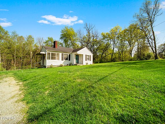 9632 Strawberry Plains Pike, Strawberry Plains, TN 37871 | MLS #1259587 ...