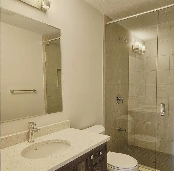16 Urbane Blvd — Photo 20