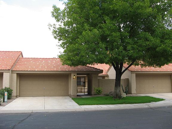 5th image of 945 N Pasadena St #65