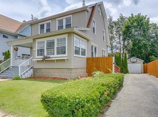 135 Overland Ave, Bridgeport, CT 06606