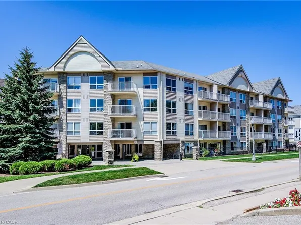8 Harris St #420, Cambridge, ON N1R 8R1