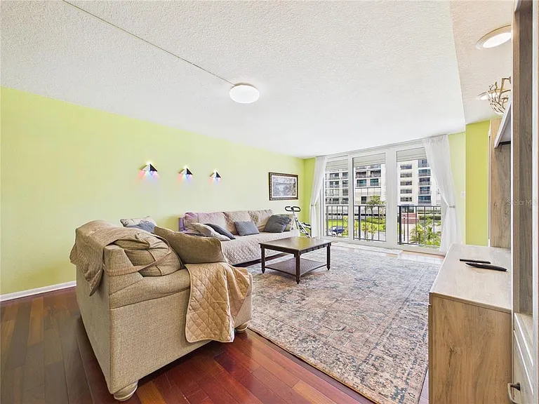 1400 Gulf Blvd #212 — Photo 4