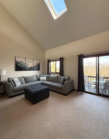 2 Stowe Ct #8 — Photo 1