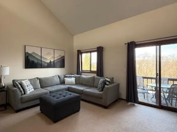 2 Stowe Ct Unit 8, Vernon, NJ 07462