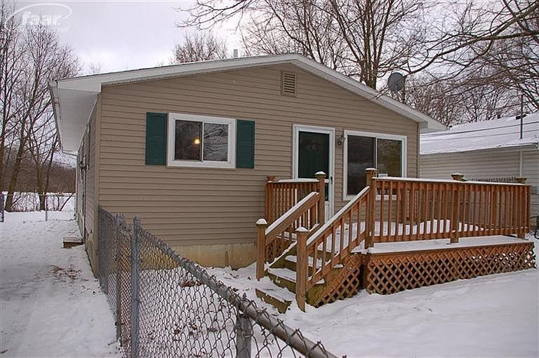 1st image of 120 E Naldrette St