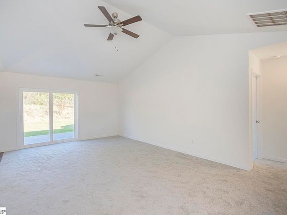 3rd image of 223 Kahlen Ct