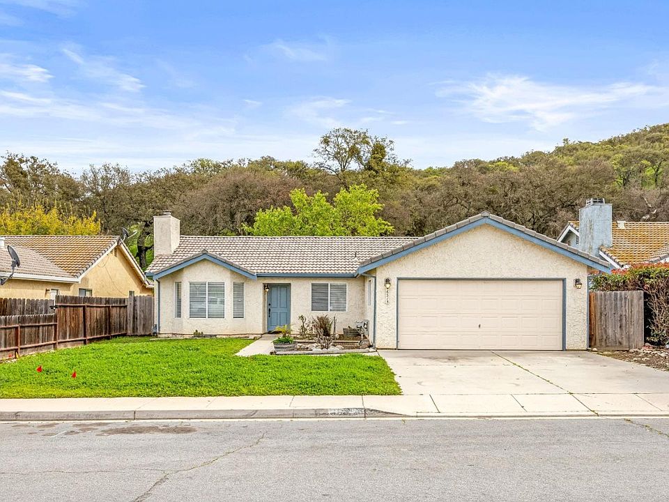 1st image of 46315 Pine Meadow Dr