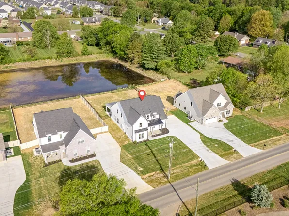 520 Gresham Ln, Murfreesboro, TN 37129