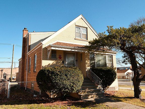 2nd image of 4559 S Komensky Ave